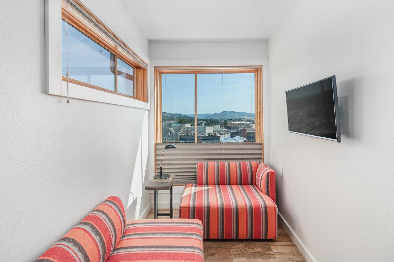 Headlands Coastal Lodge & Spa Pacific City Buitenkant foto