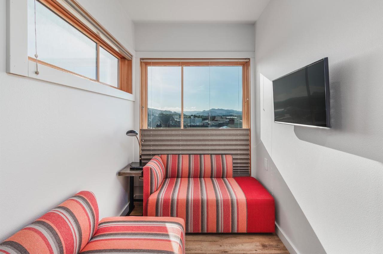 Headlands Coastal Lodge & Spa Pacific City Buitenkant foto