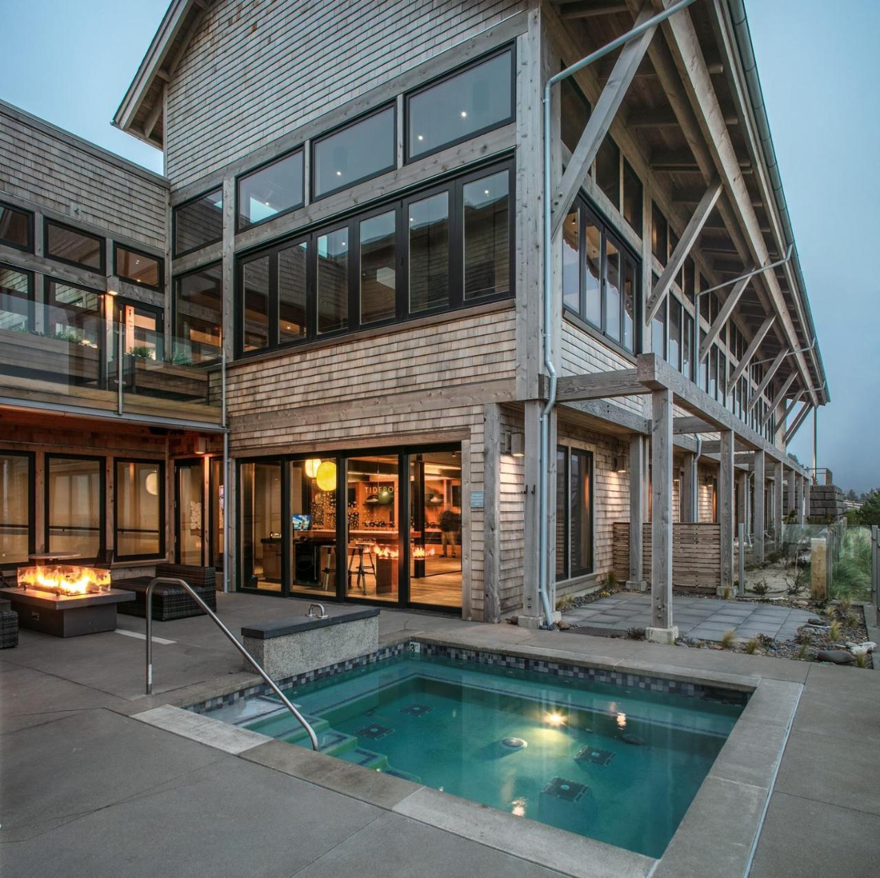 Headlands Coastal Lodge & Spa Pacific City Buitenkant foto