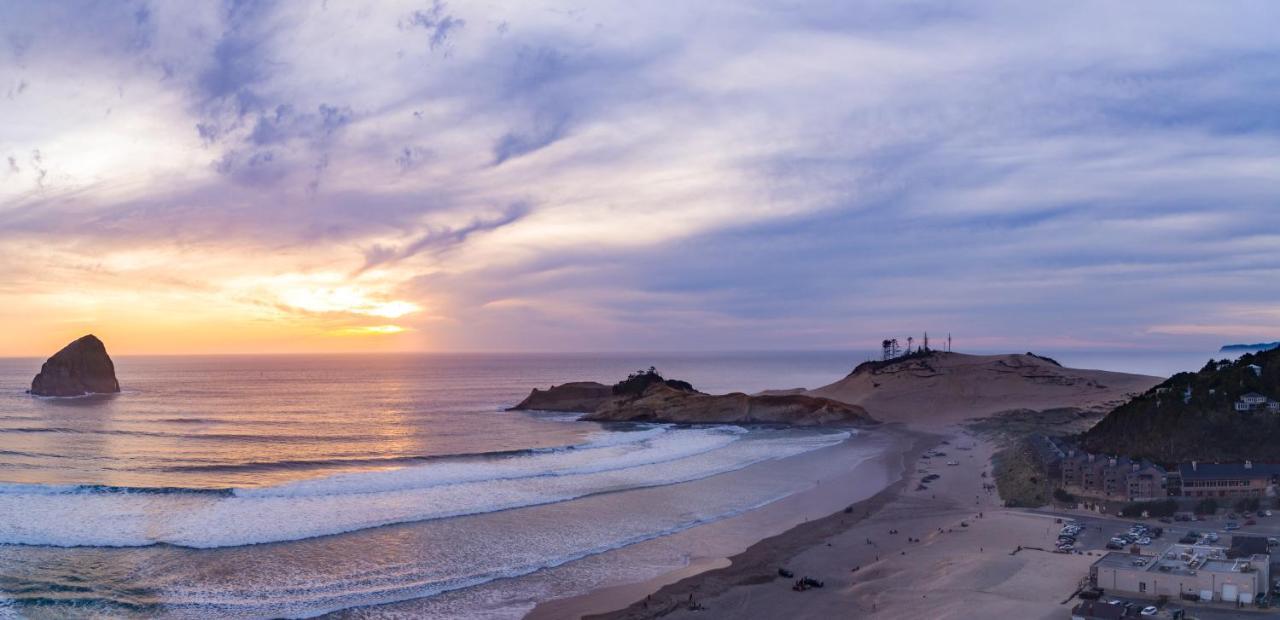 Headlands Coastal Lodge & Spa Pacific City Buitenkant foto